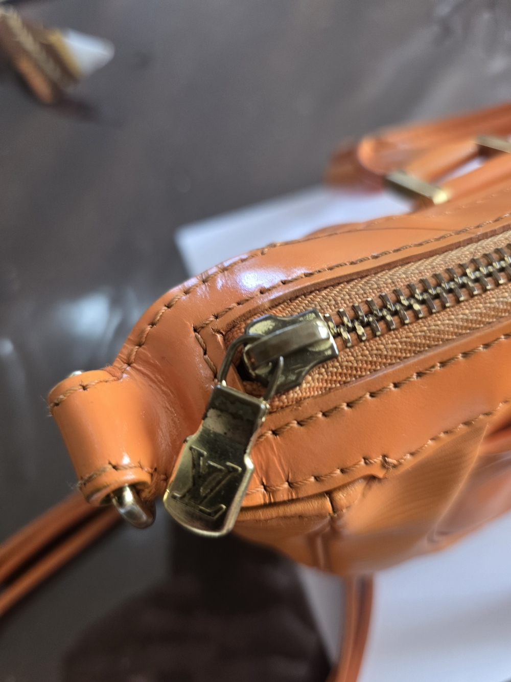 Louis Vuitton Epi Leather Dhanura PM Bag - Picture 4 of 12